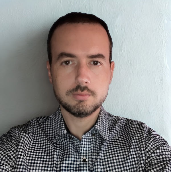 Răzvan Dad